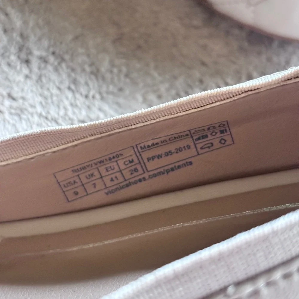 Vionic Ruby Quilted Patent Block Heel Pumps Nude Beige Women's Size 9